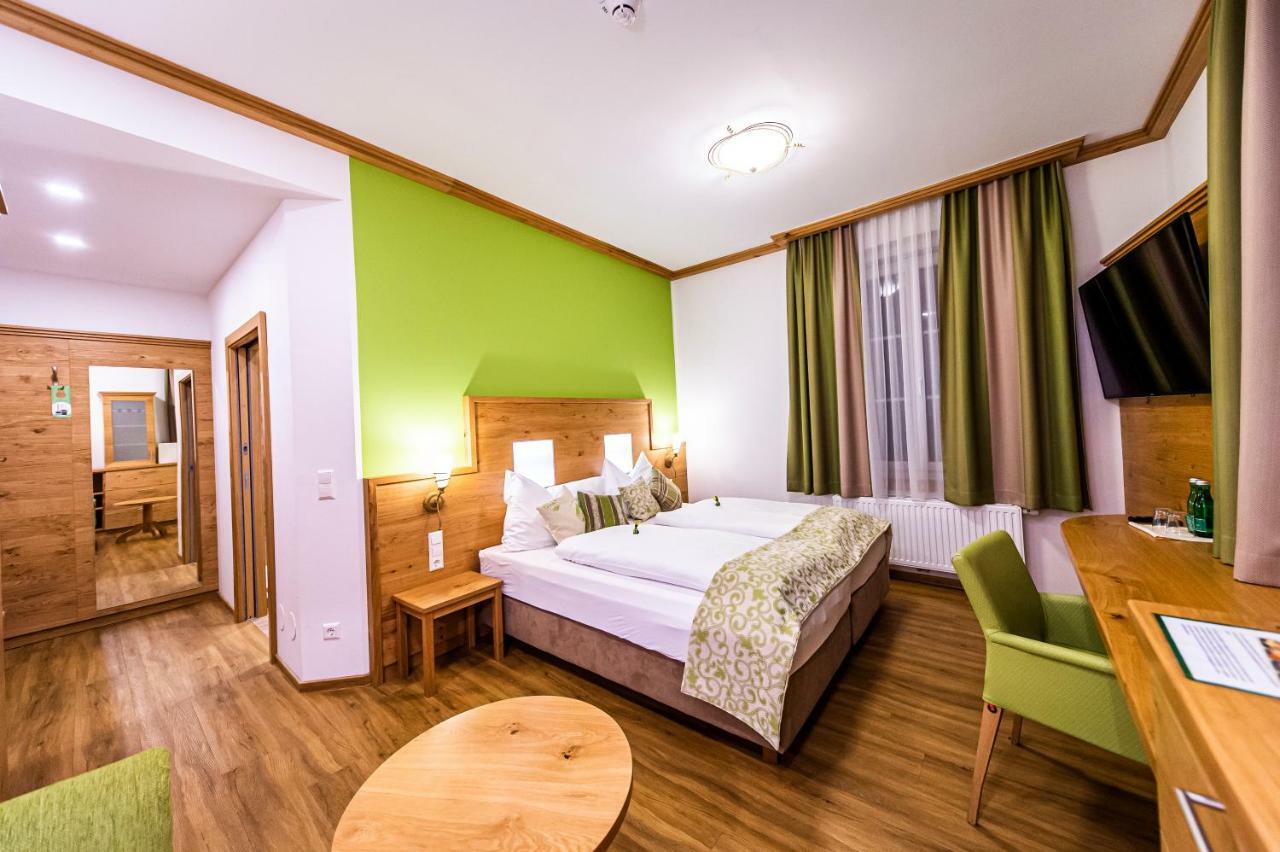 Landhotel Timmerer Möderbrugg エクステリア 写真