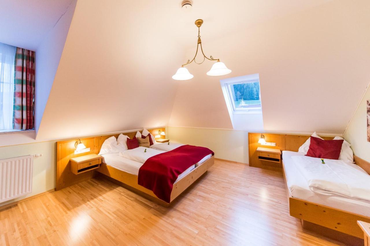 Landhotel Timmerer Möderbrugg エクステリア 写真